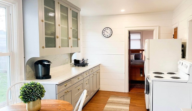 1876 Winooski Getaway: Modern 2BR Victorian