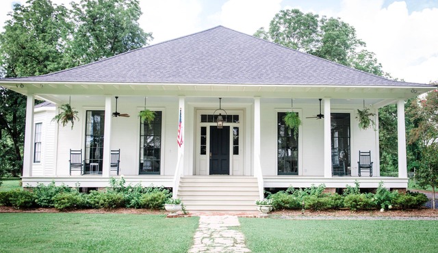1884 Historic Bernard House on Beautiful Lake Providence