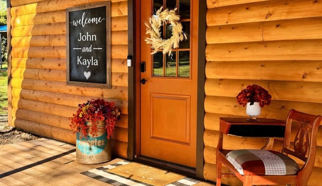 1890 House 1-bedroom Log Cabin in Stillwater