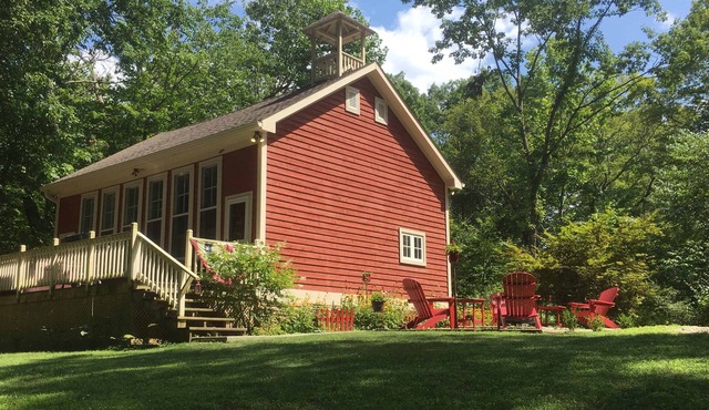 1891 Schoolhouse Inn