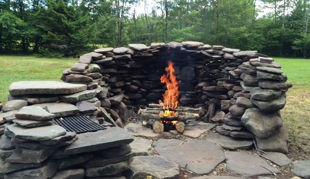 1894 Catskills Farmhouse Retreat