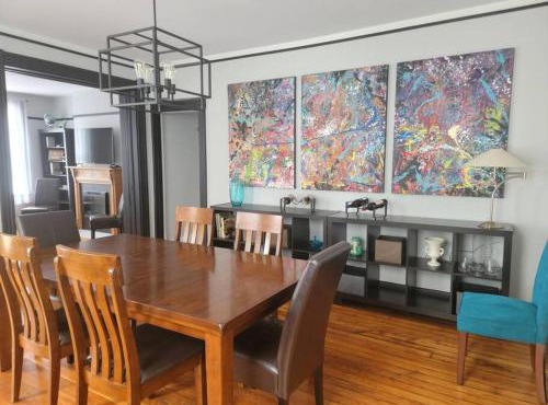 1895 meets 2023 Townhouse.