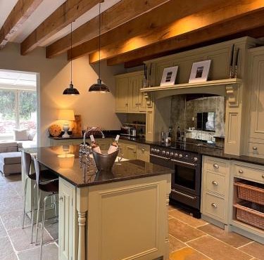 1895 The Farm Barn, Bridal dream