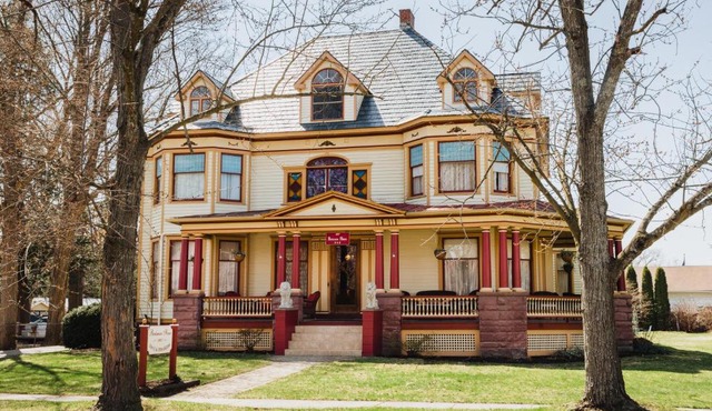 1897 Beekman House Bed and Breakfast