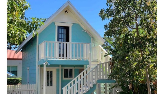 1898 CarriageHouse Pool-D’town-Riverwalk