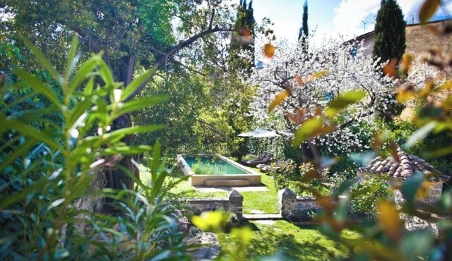 18th-century house with pool near the Cévennes