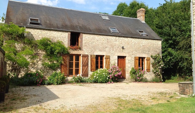 18th Century Stone Farmhouse, Private Heated Pool Own Grounds