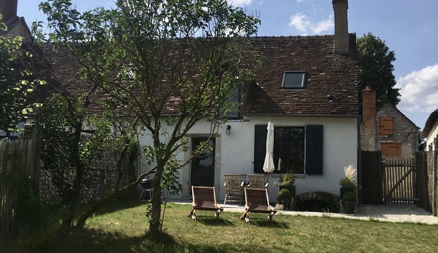 18th century character gîte in the VAL DE CHAMBORD at the gates of Chambord