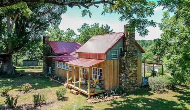 18th Century Cabin Retreatnn