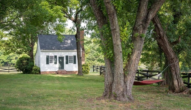 18th Century Charming Bungalow #127 Pool a HistoricNational & Virginia Landmark
