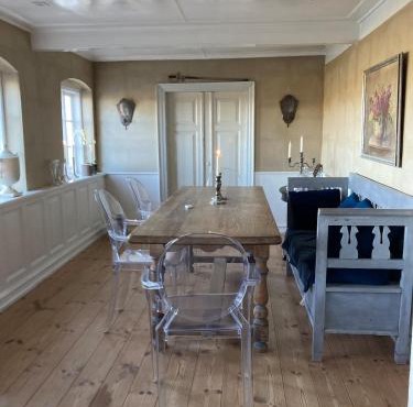 18th century gem with soul