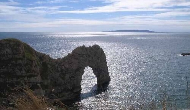 18th Century hamstone spacious family home, double annex, large private garden