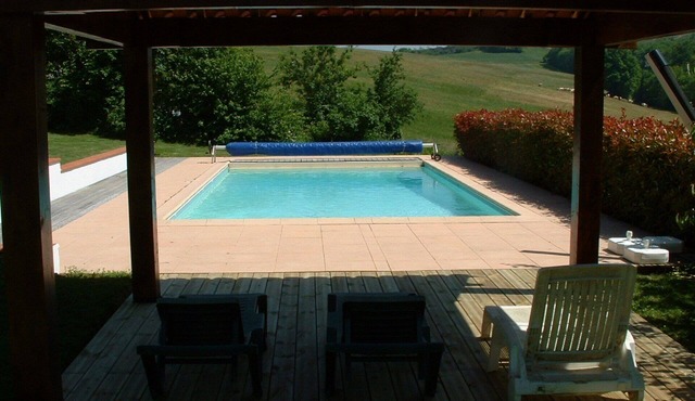 18th Century House with large converted barn and heated pool