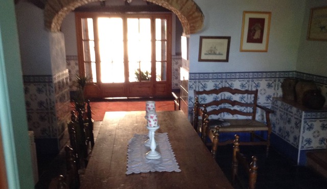 18th century manor house a few km from the beach and with private pool