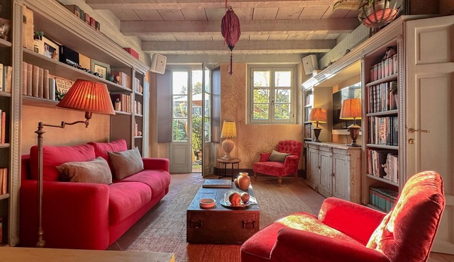 18th century residence with garden and sauna, close to the Navigli District
