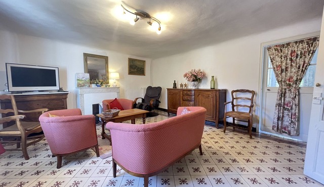 18th century village house 15 minutes from the beaches.nI