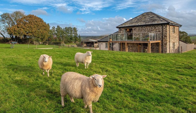 18th century barn couple's retreat in beautiful Devon countryside