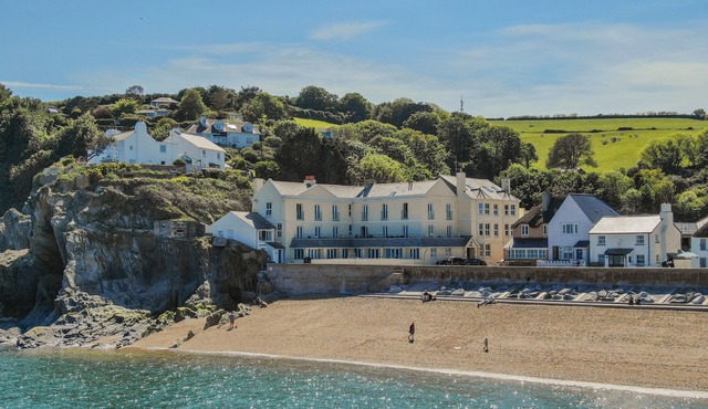 19 At The Beach - an apartment that sleeps 4 guests in 1 bedroom