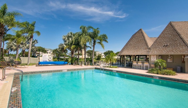 1900 ft from beach Luxury Jupiter Beach Villa! private entrance community pool