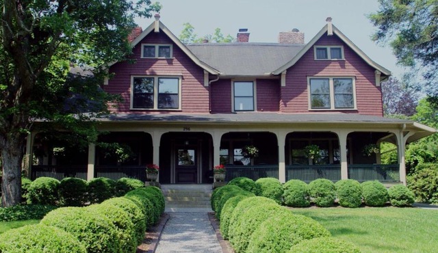 1900 Inn on Montford