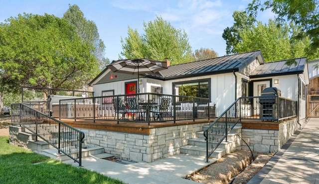 1900's Farmhouse