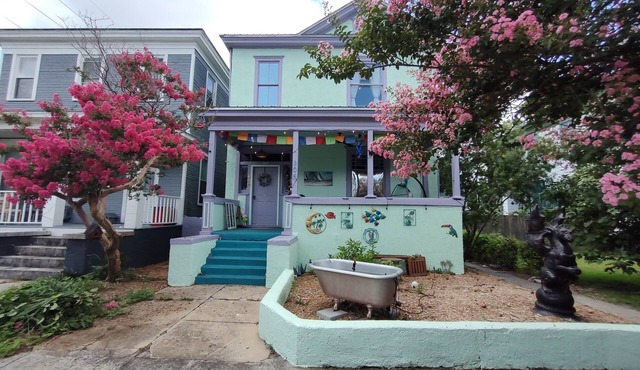 1910 Victorian Bootlegger's Lair in Starlandia