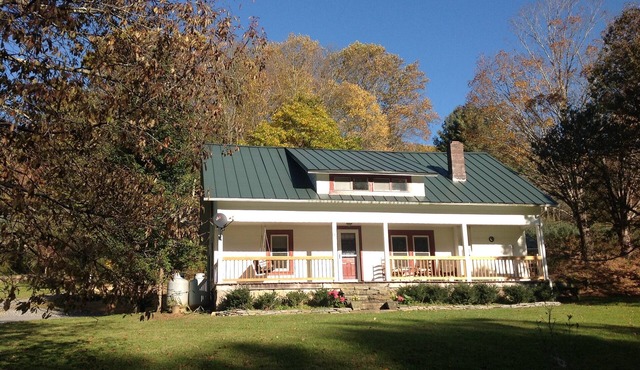 1920 Farmhouse nestled in the Appachian Mtns.