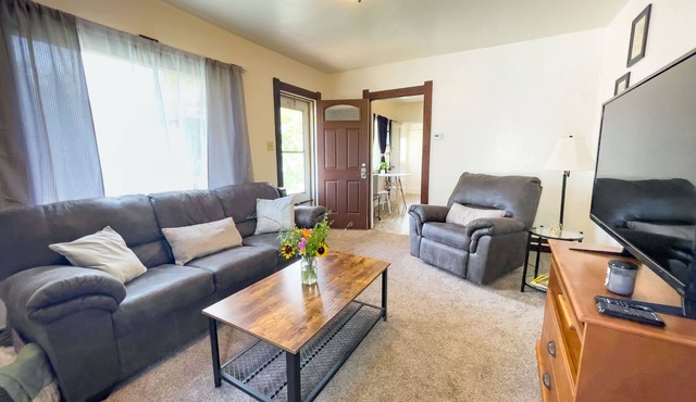 1920s Home for Extended Stays. Pet-Friendly and Extra Spaces!