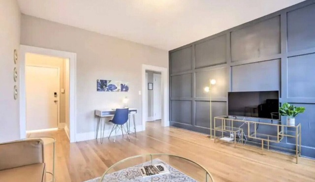 1925 Historic Raleigh Apt Close to Downtown!