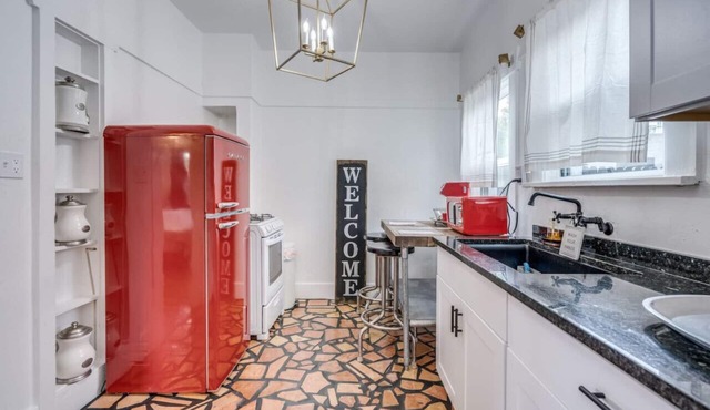 1926 Historic Duplex/1 BR 1 BA/Near U of A
