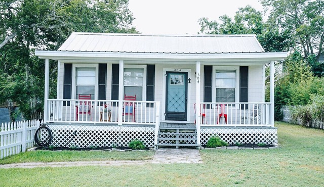 1930's Charm in Historic Fayetteville