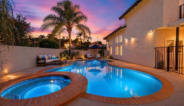 194 ALE READY Luxury Family Home Pool/Magic Mtn