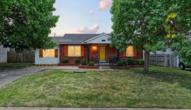 1940s Beautiful Remodel | Near Expo Sq/TU/DT