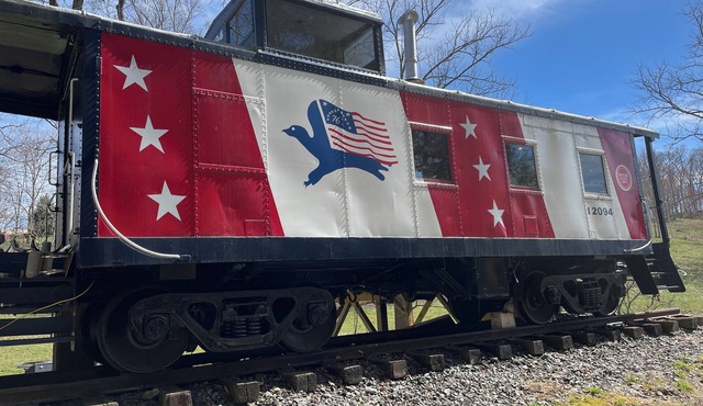 1950's themed couples caboose on a bison ranch. Pet-Friendly!