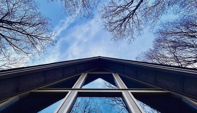 1970s A-Frame w/Mountain Views in National Forest, 1hr to Downtown Asheville