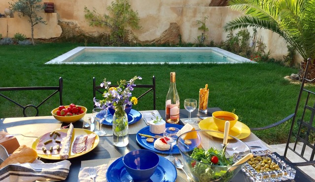 19C Provencal stone house with private Pool, 10 minutes from Uzes!