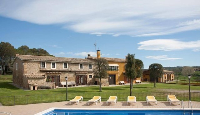 19th century Charming rural house in Catalonia near Girona with pool, barbecue.
