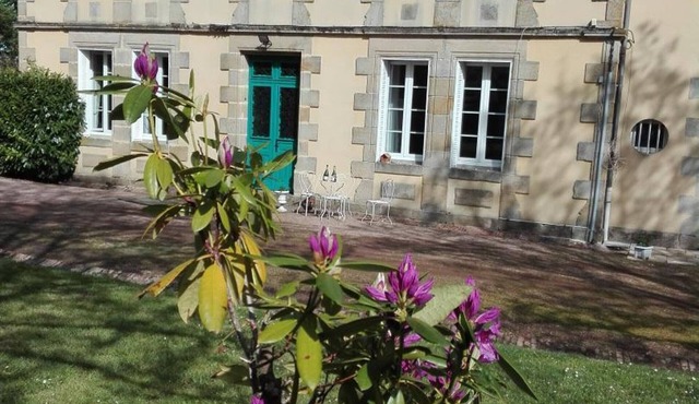 19th Century Country House with Shared Pool and Pets Allowed