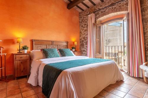 19th-century houses Salvador & Josefina & Graner, 9 km from the beautiful beaches