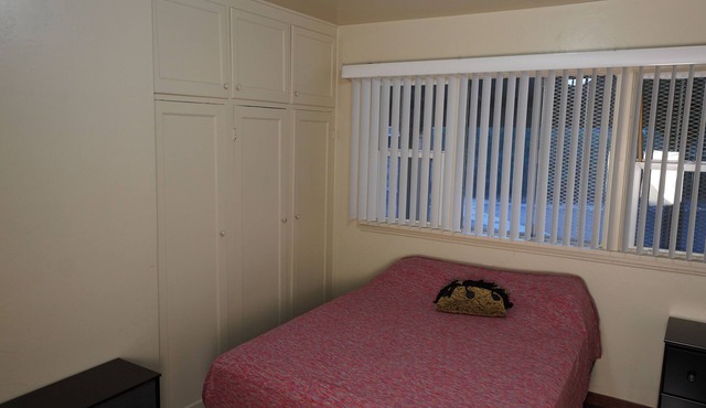 1A Room4Rent