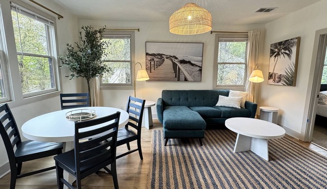 1bd/1ba Augusta Charmer Perfect for Travelers and Extended Stay Professionals