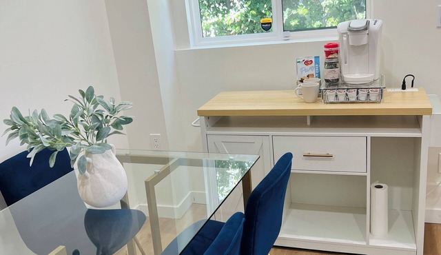 1BD Cul-De-Sac Retreat in SilverLake. Private Stay in a Prime Location.