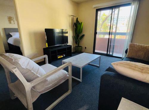 1Bd Prime Westwood Location One Block from UCLA