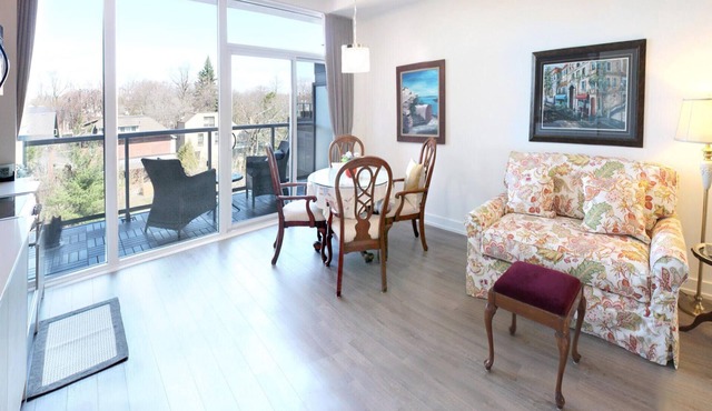 1BDR/2BD/1BA luxury boutique condo in Forest Hill(long term)