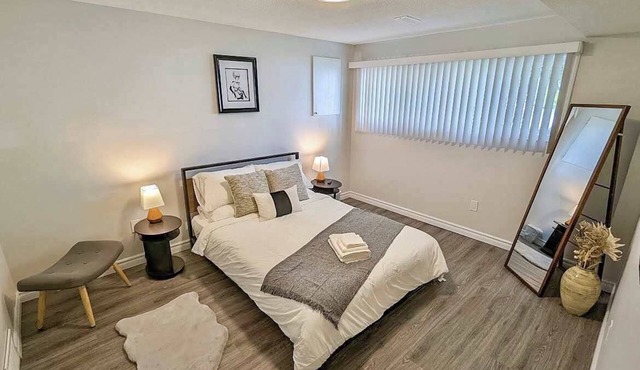 1BDR + Parking | Close to Niagara Falls & Wineries