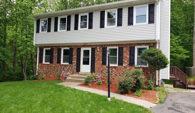 1bed/1bath basement apartment with private gym