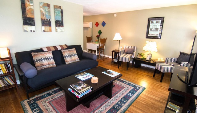 1Bed/1Bath In East Nashville With 250 5* Reviews On Another Site (Apt B)