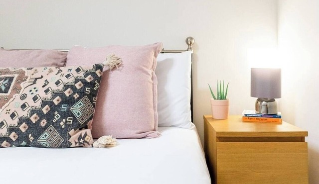 1Bed · Cardiff Centre · Sleeps 2