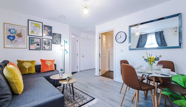 1Bed Haven: Free Private Parking, Netflix, Walk To Coventry City Centre