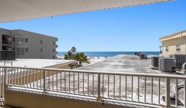 1br 1b Beach View - King - Surf Song #333